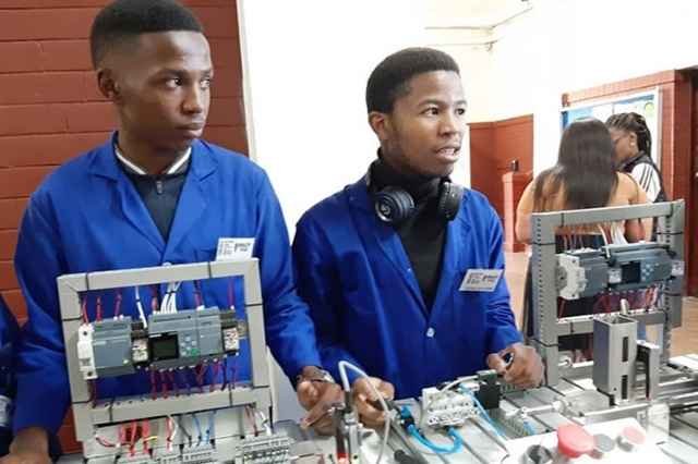 buffalo city tvet college courses