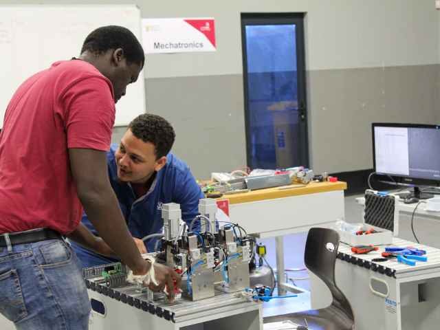 eastcape midlands tvet college